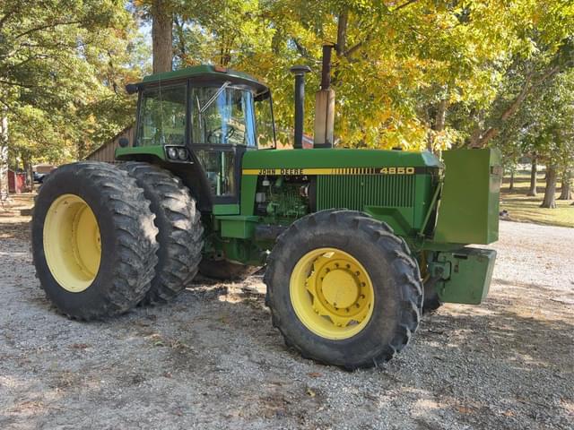 Image of John Deere 4850 equipment image 1