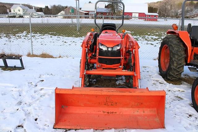 Image of Kubota L3302 equipment image 1