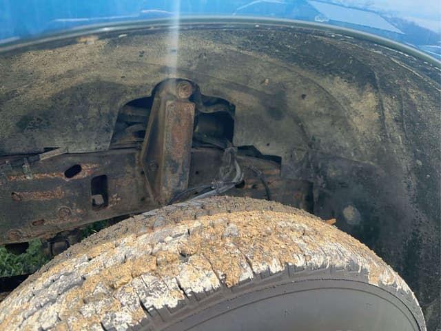 Image of Ford F-350 equipment image 4