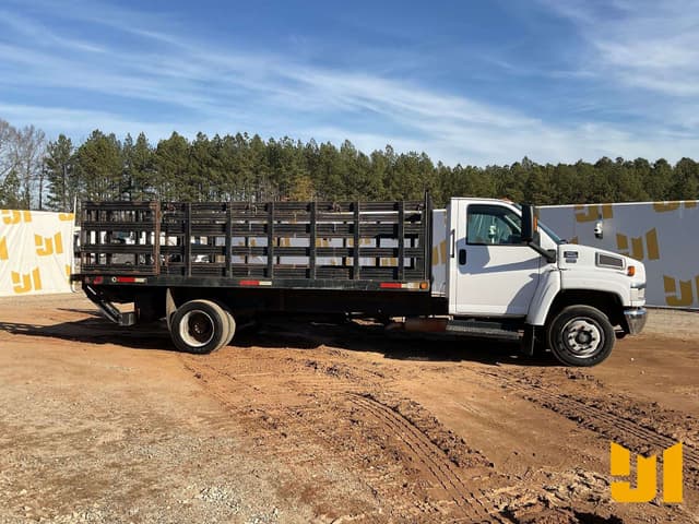 Image of GMC C5500 equipment image 3