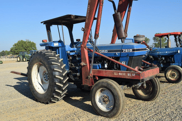 Main image Ford 7610