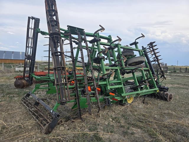 Image of John Deere 726 equipment image 2