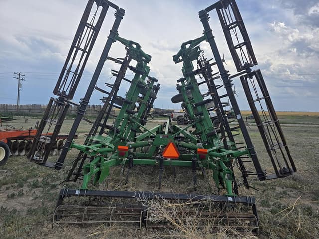 Image of John Deere 726 equipment image 3