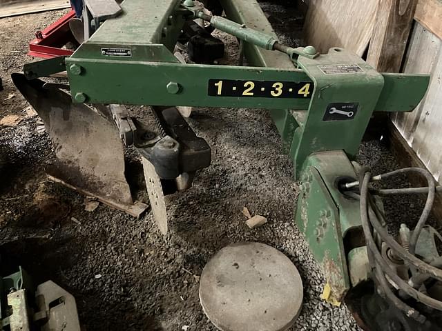 Image of John Deere 2700 equipment image 3