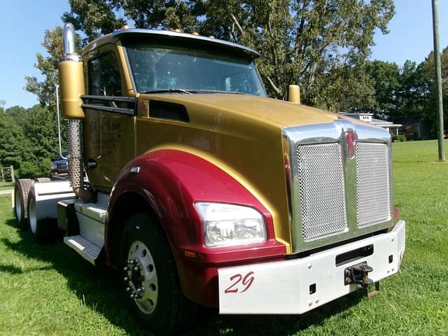 Image of Kenworth T880 equipment image 2