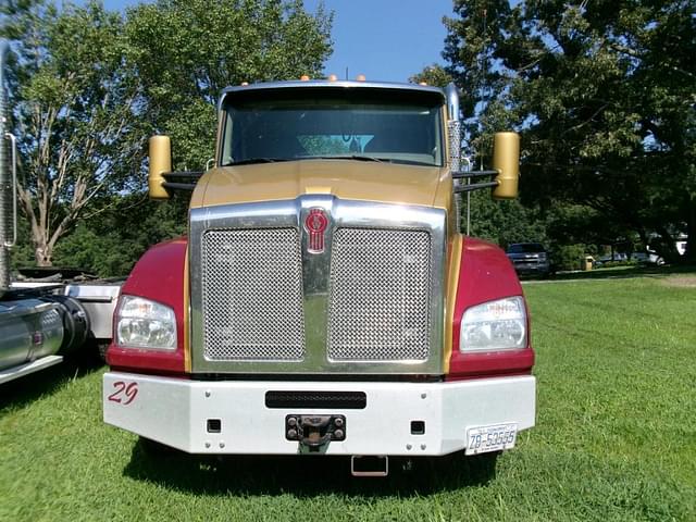 Image of Kenworth T880 equipment image 1