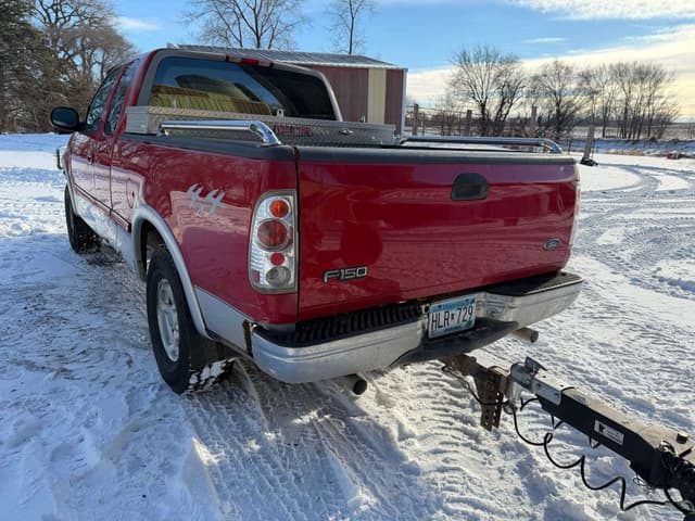 Image of Ford F-150 equipment image 4