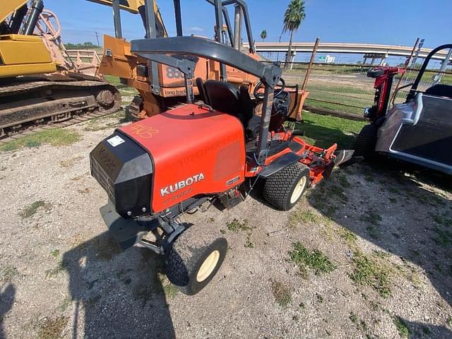 Image of Kubota F3990 equipment image 2