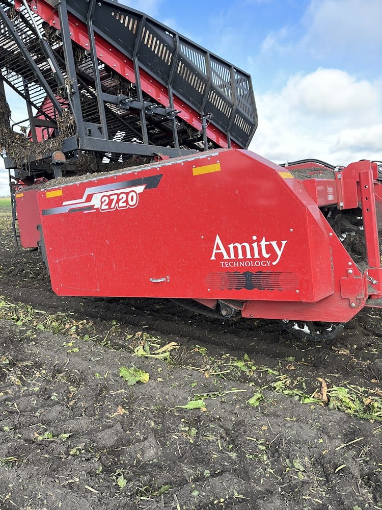 2024 Amity 2720 Equipment Image0