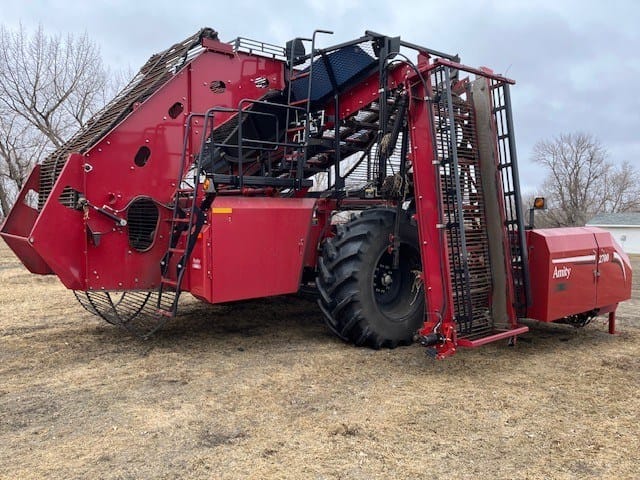 2024 Amity 2720 Equipment Image0