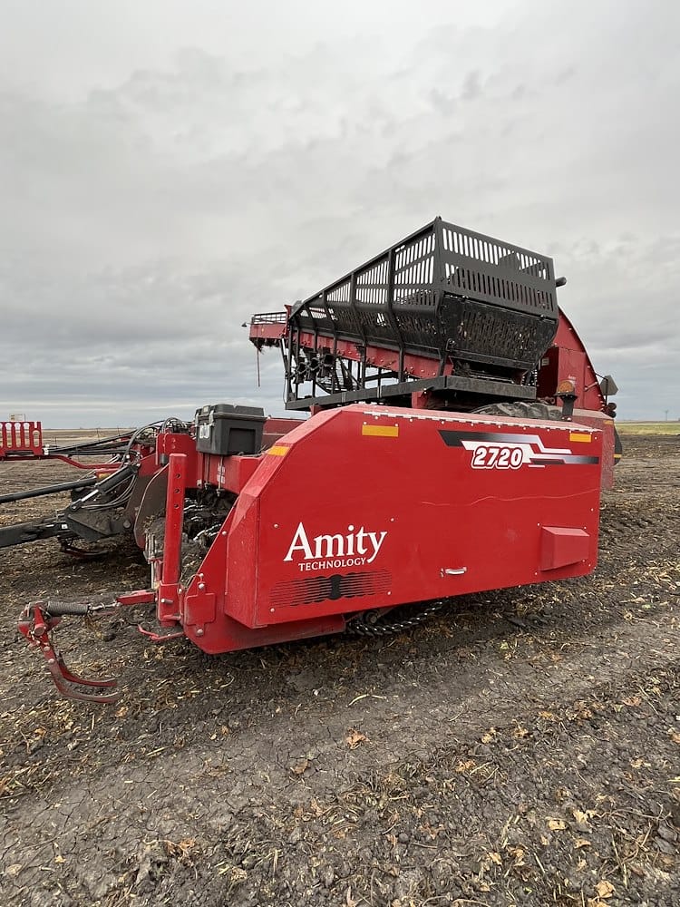 2024 Amity 2720 Equipment Image0