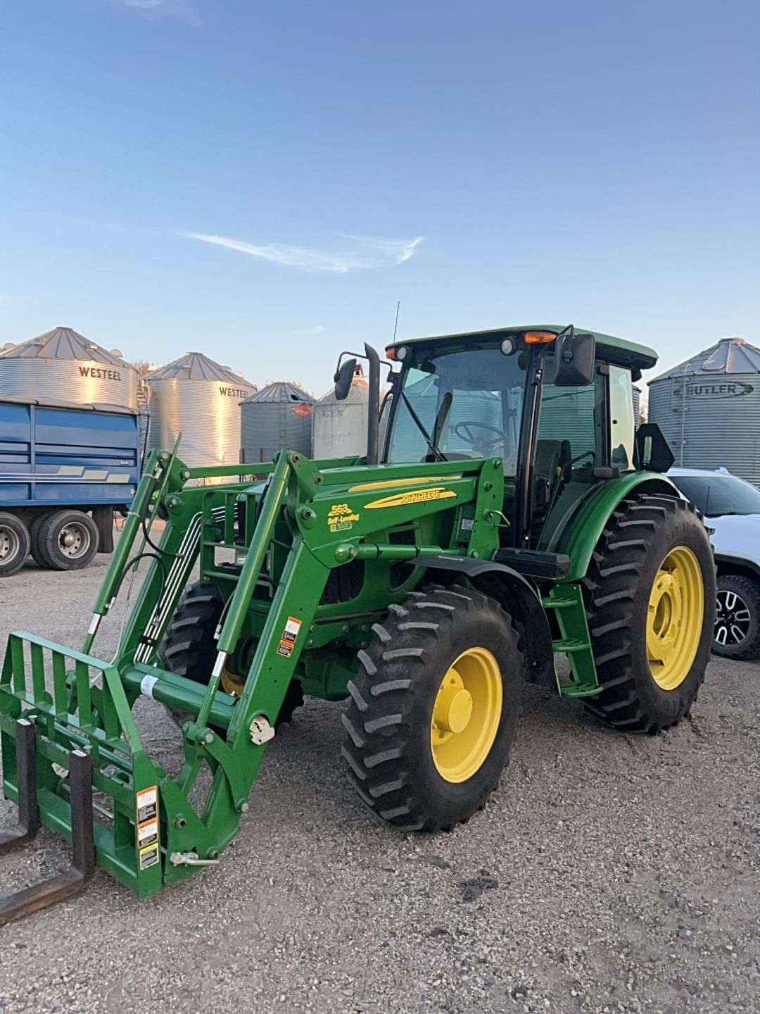 2010 John Deere 6140D Equipment Image0