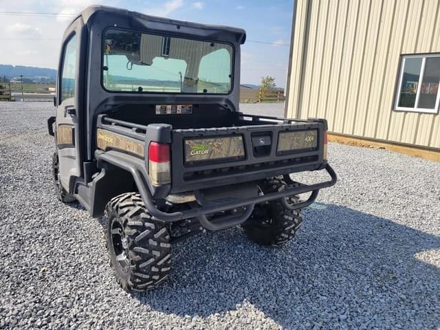Image of John Deere XUV 835M equipment image 4