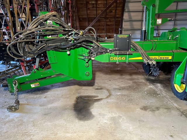 Image of John Deere DB66 equipment image 3