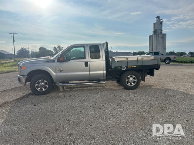 Image of Ford F-250 equipment image 3