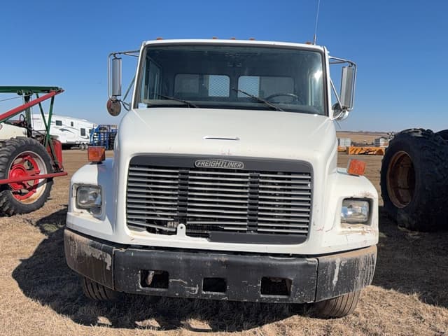 Image of Freightliner FL70 equipment image 1