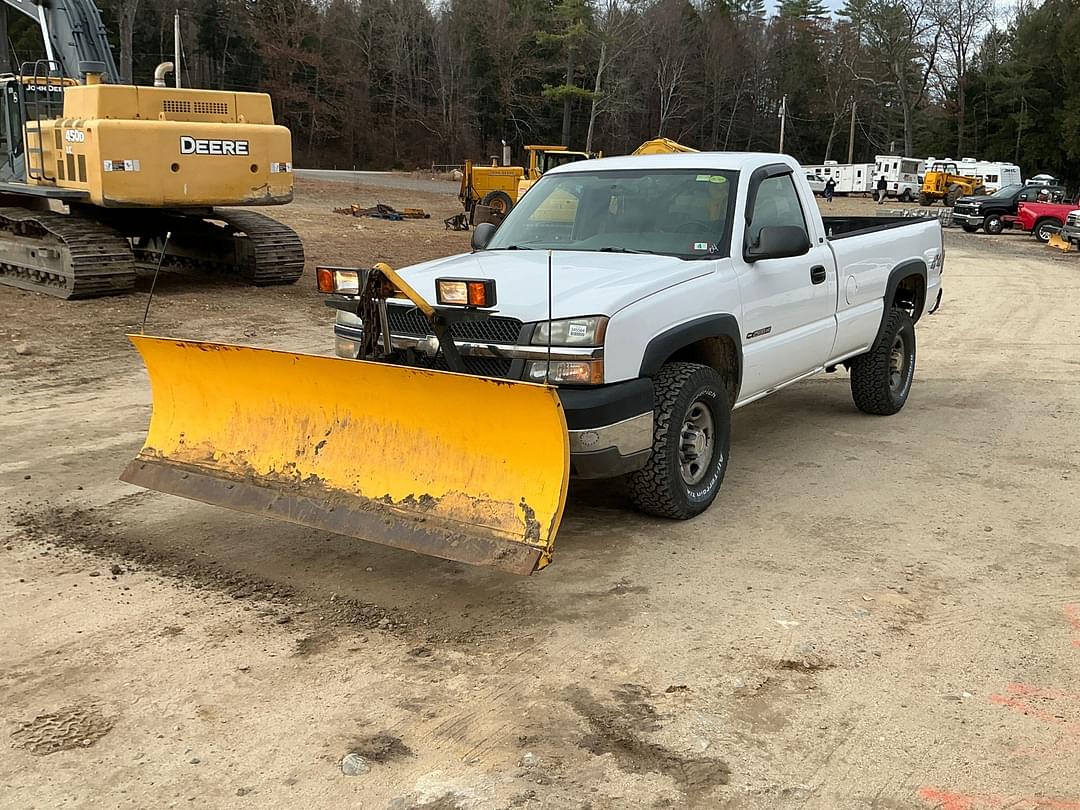 Image of Chevrolet 2500HD Primary image