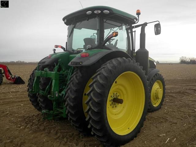 Image of John Deere 7230R equipment image 4