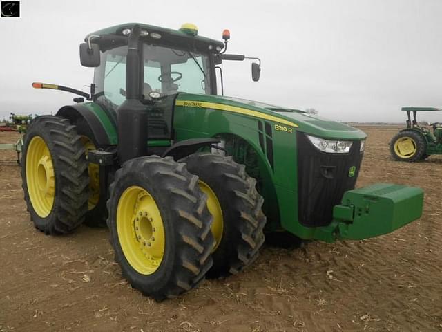 Image of John Deere 8310R equipment image 2