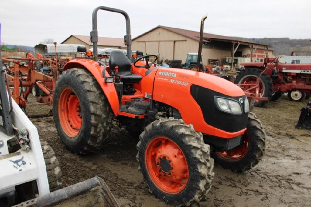 Image of Kubota M7040 Primary image