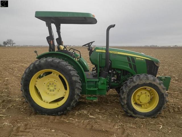 Image of John Deere 5085M equipment image 3