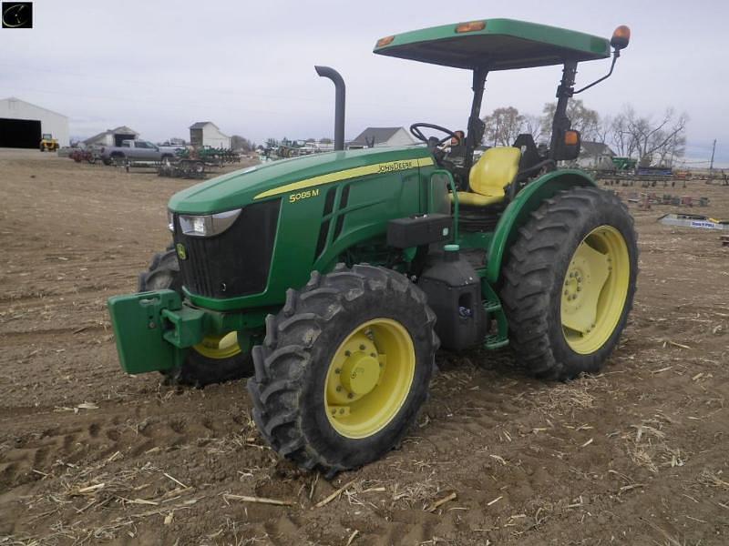 Image of John Deere 5085M Primary image