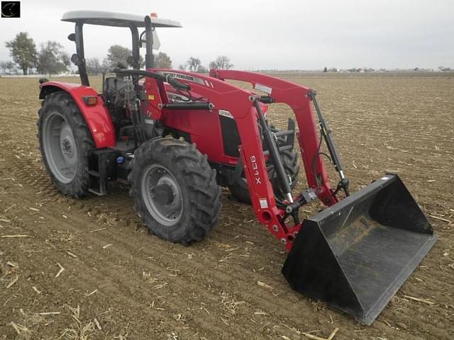 Image of Massey Ferguson 4708 equipment image 2