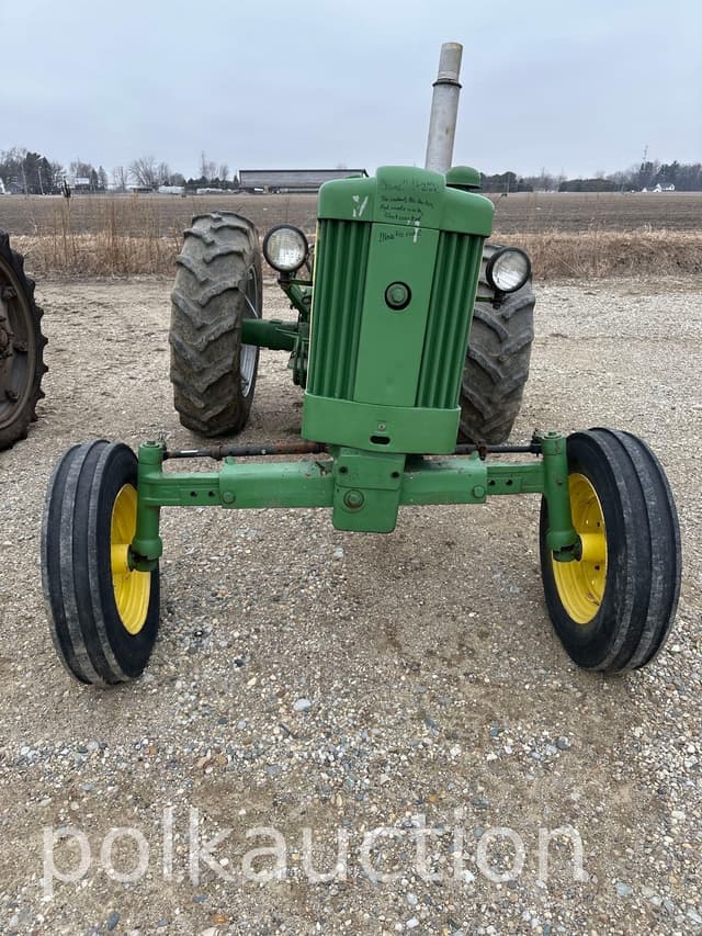 Image of John Deere 420 equipment image 1