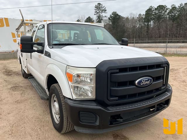 Image of Ford F-250 equipment image 2