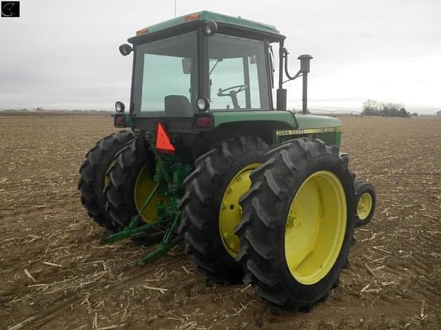 Image of John Deere 4040 equipment image 4