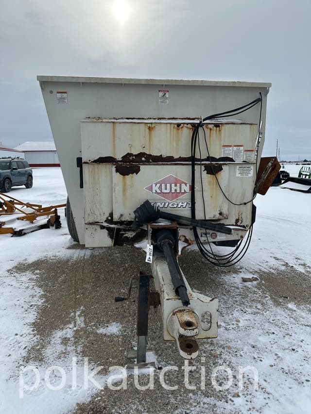 Image of Kuhn Knight 8132 equipment image 1