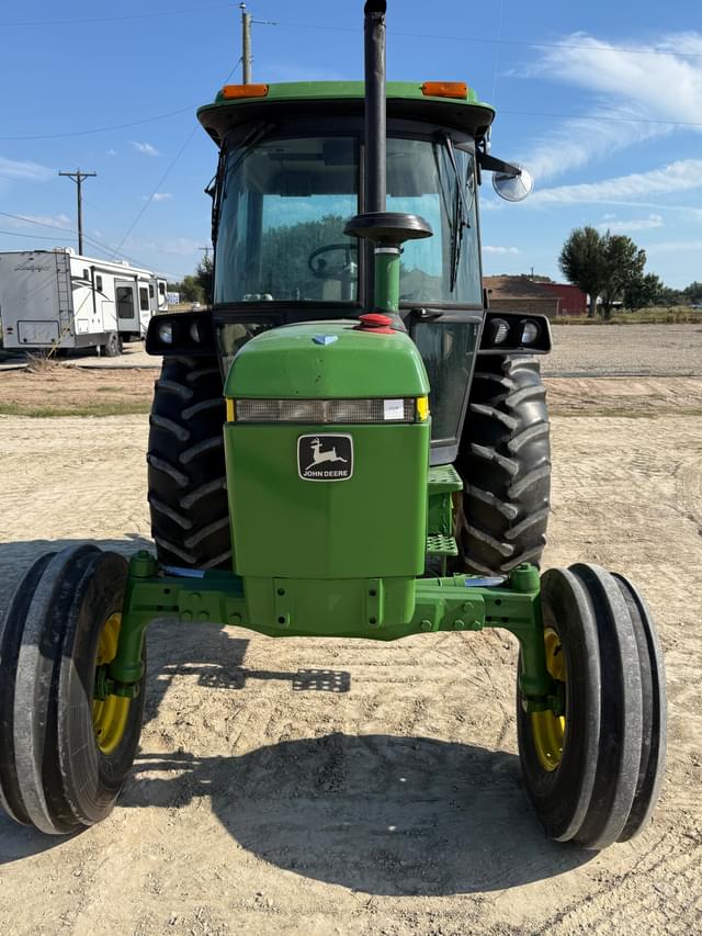 Image of John Deere 2750 equipment image 2