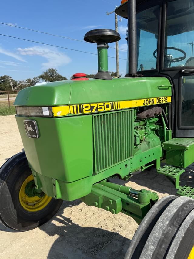 Image of John Deere 2750 equipment image 3