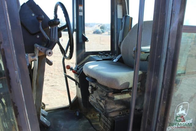 Image of John Deere 670CH equipment image 4