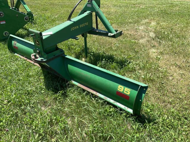 Image of John Deere 95 equipment image 4