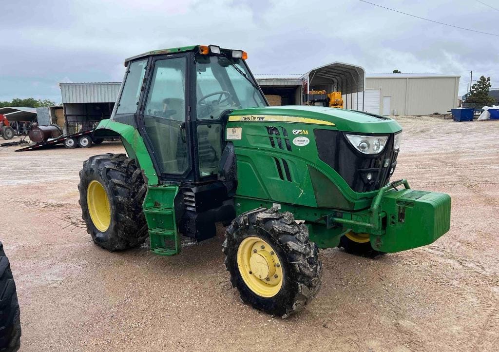 John Deere 6115M Equipment Image0