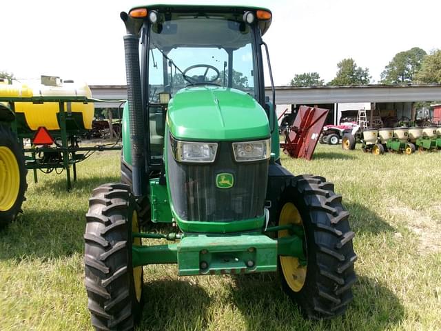 Image of John Deere 5100E equipment image 1