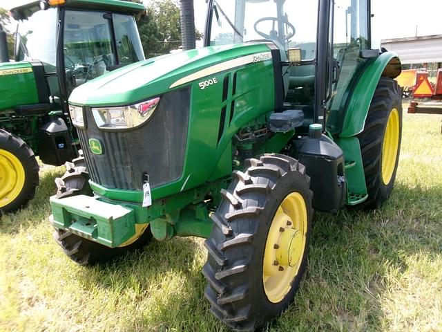 Image of John Deere 5100E equipment image 2