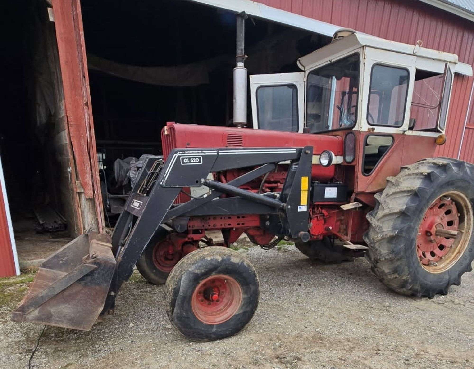 100 to 174 HP Tractors image