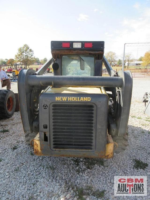 Image of New Holland L185 equipment image 4