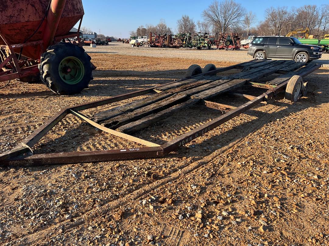 Image of John Deere Undetermined Primary image