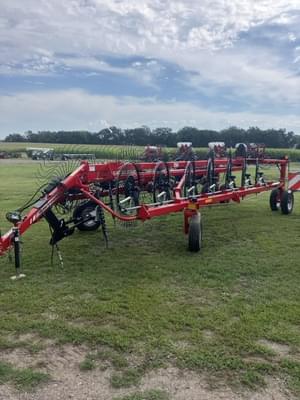 2022 Massey Ferguson 3986 Image