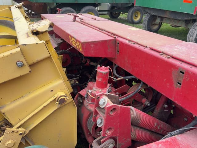 Image of New Holland 892 equipment image 4