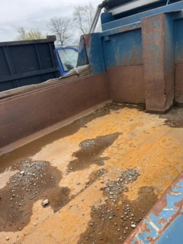 Image of International 4900 equipment image 4