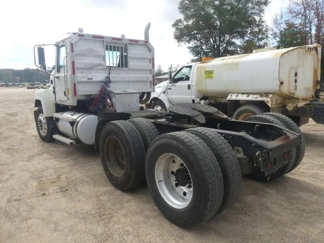 Image of Mack CH613 equipment image 3