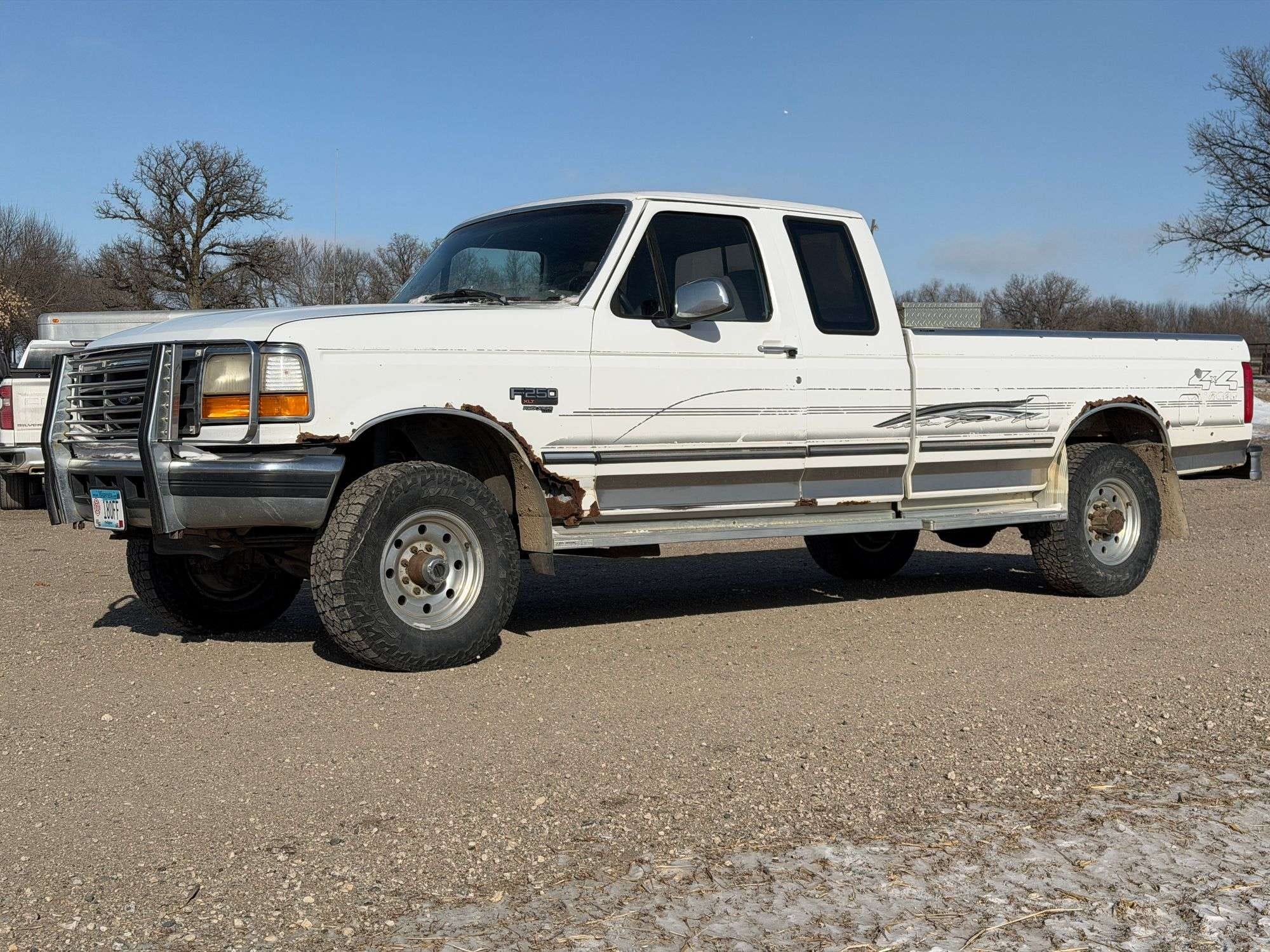 1996 Ford F-250 Equipment Image0