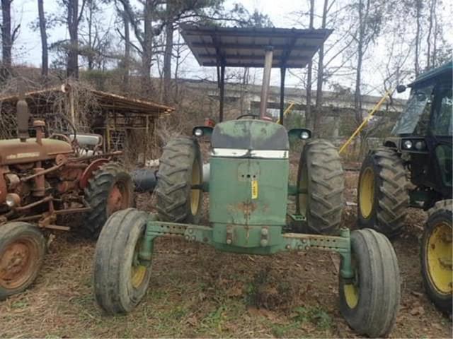 Image of John Deere 2840 equipment image 1