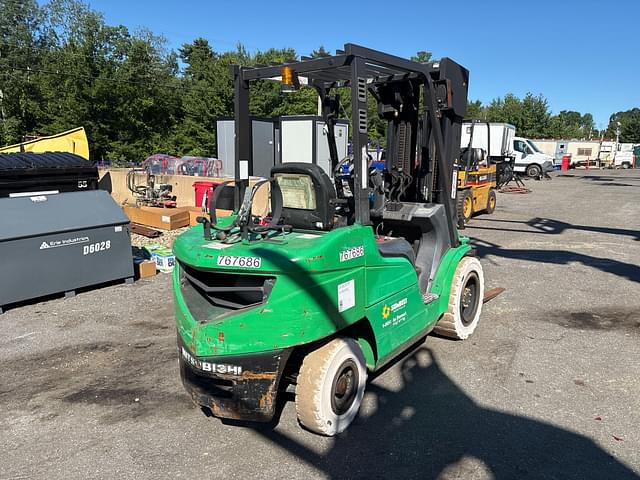 Image of Mitsubishi FG30N equipment image 4