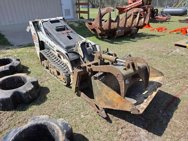 Image of Bobcat MT52 equipment image 4