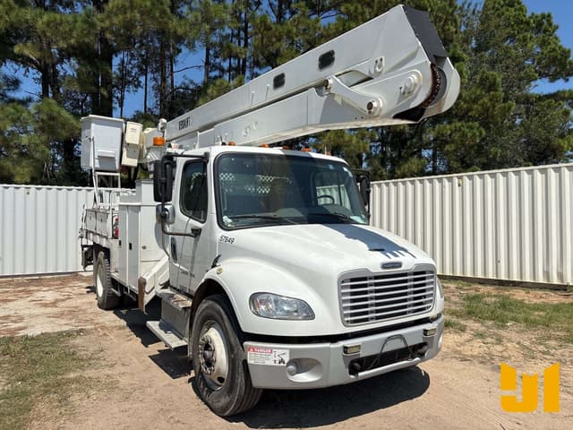 Image of Freightliner M2 equipment image 2